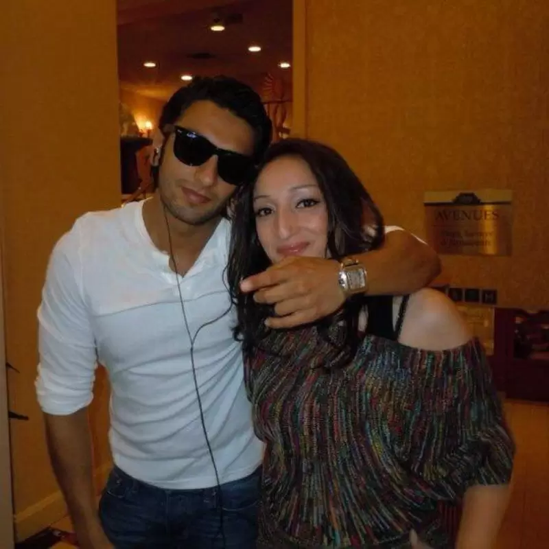 Makeup artist with celebrity client professional work