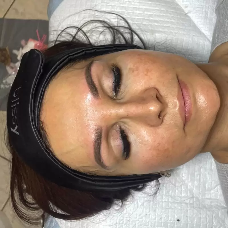 Permanent eyebrow microblading natural shaped brows